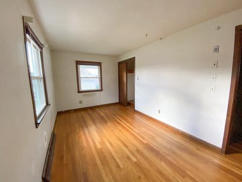 75 Greenpoint Cir, Chicopee, MA 01020 photo 19