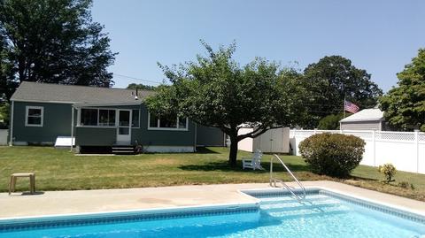 75 Greenpoint Cir, Chicopee, MA 01020 photo 38