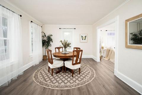 671 Carew St, Springfield, MA 01104 photo 6