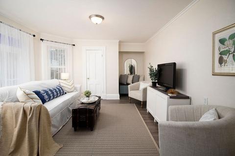 671 Carew St, Springfield, MA 01104 photo 9