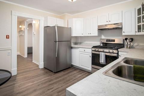 671 Carew St, Springfield, MA 01104 photo 13