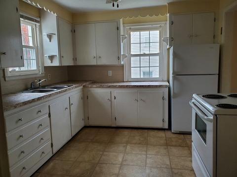 68 Brattle St, Worcester, MA 01606 photo 3
