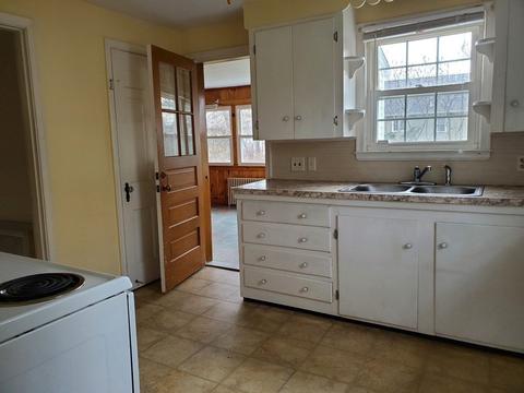 68 Brattle St, Worcester, MA 01606 photo 4