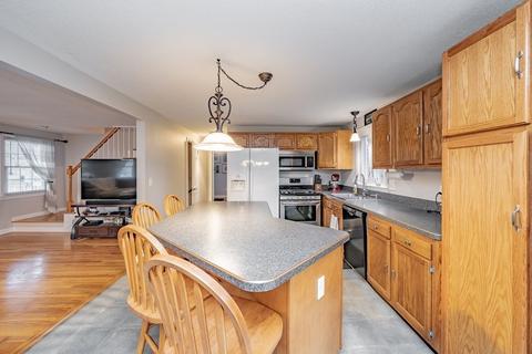 5 Grise Dr, Chicopee, MA 01020 photo 8