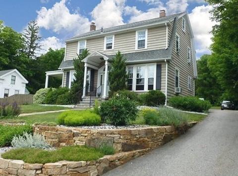 137 Main St, Upton, MA 01568 photo 1