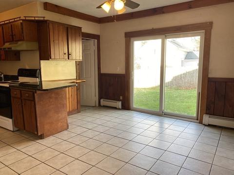 137 Main St, Upton, MA 01568 photo 5