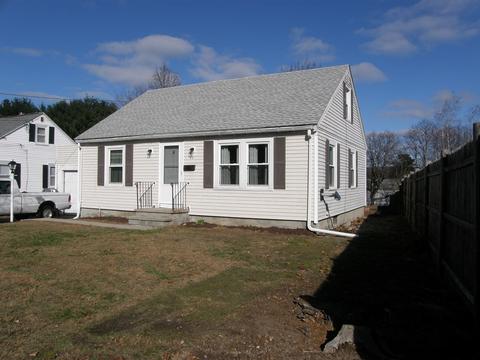 55 Hillside Ave, Webster, MA 01570 photo 2