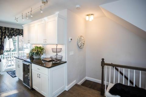 15 Cherry St #31, Danvers, MA 01923 photo 5