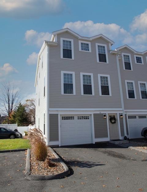 15 Cherry St #31, Danvers, MA 01923 photo 2
