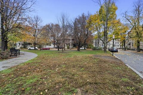 62 Dwight St #2, Brookline, MA 02446 photo 17