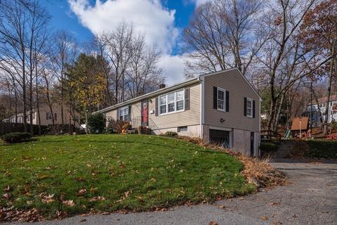 85 Gates Ln, Worcester, MA 01603 photo 2