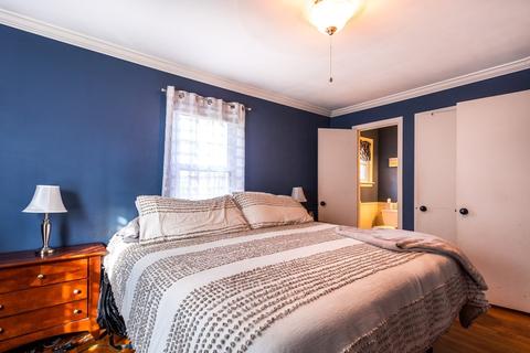 85 Gates Ln, Worcester, MA 01603 photo 12