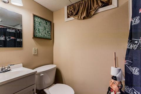 85 Gates Ln, Worcester, MA 01603 photo 23