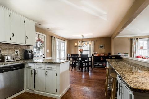 85 Gates Ln, Worcester, MA 01603 photo 33