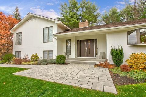 4 Grace Rd, Danvers, MA 01923 photo 2