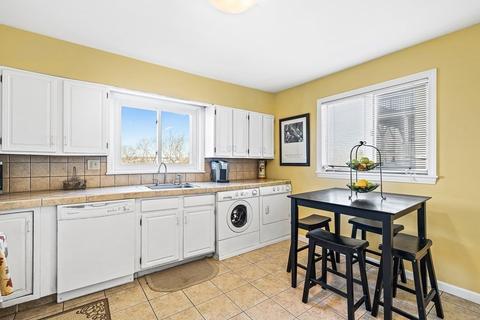 81 Mount Pleasant Ave #2, Gloucester, MA 01930 photo 8