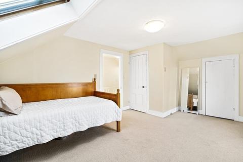 81 Mount Pleasant Ave #2, Gloucester, MA 01930 photo 17