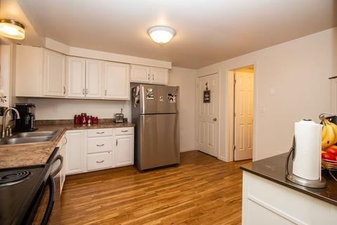 16 Roy St, Worcester, MA 01603 photo 7