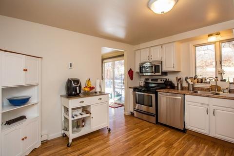 16 Roy St, Worcester, MA 01603 photo 9