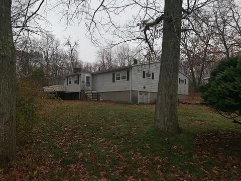 26 Broome Ave, Worcester, MA 01604 photo 2