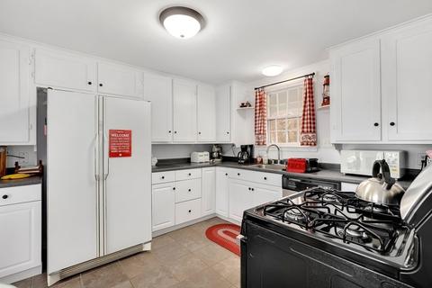 1 Ware Ln, Marblehead, MA 01945 photo 10