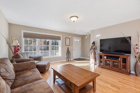 52 Pierce Ave, Worcester, MA 01605 photo 11