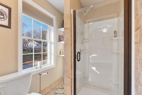 52 Pierce Ave, Worcester, MA 01605 photo 21