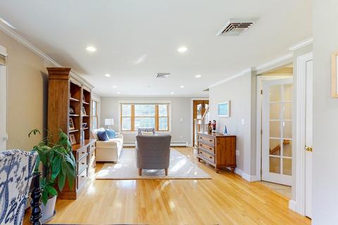 9 Mellen St, Needham, MA 02494 photo 8