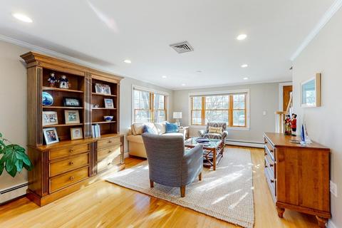 9 Mellen St, Needham, MA 02494 photo 5