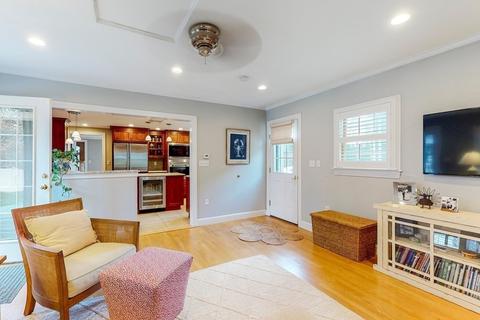 9 Mellen St, Needham, MA 02494 photo 18