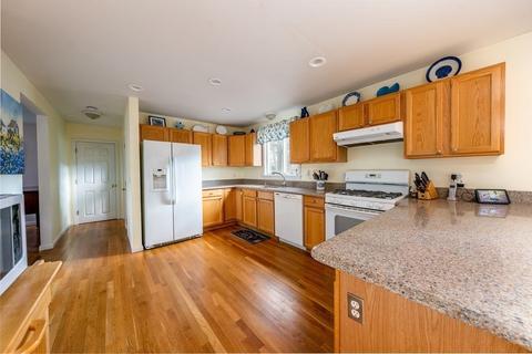 57 Spinnaker Dr, Mashpee, MA 02649 photo 8