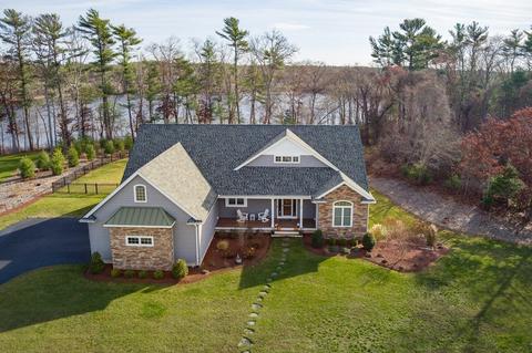 8 Pond View Ter, Wareham, MA 02576 photo 1
