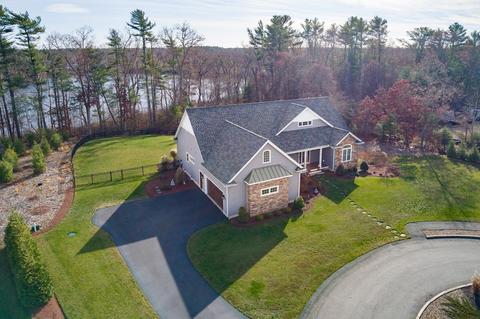 8 Pond View Ter, Wareham, MA 02576 photo 2