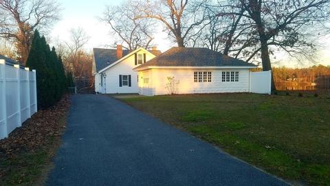 112 Lake Dr, Springfield, MA 01151 photo 6