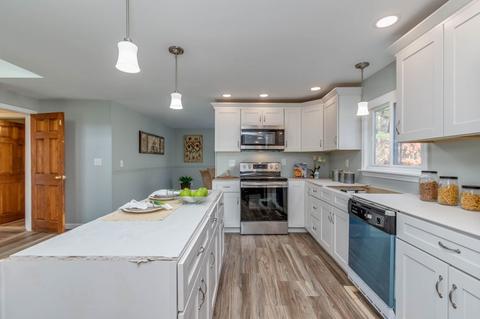 60 Londonderry Rd, Windham, NH 03087 photo 10