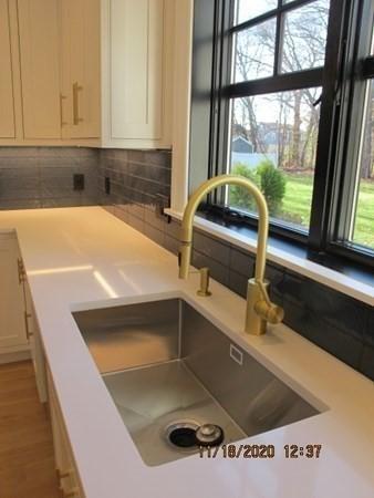 23 Falcon, Needham, MA 02492 photo 14