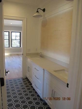 23 Falcon, Needham, MA 02492 photo 20