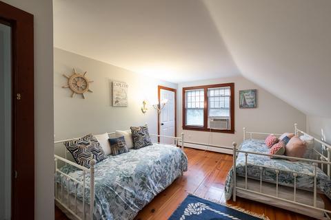 7 Eisenhower Dr, Barnstable, MA 02635 photo 14