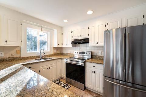 7 Eisenhower Dr, Barnstable, MA 02635 photo 5