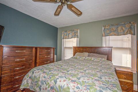 247 Osborne Ter, Springfield, MA 01104 photo 15