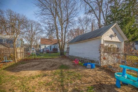 247 Osborne Ter, Springfield, MA 01104 photo 25