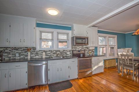 247 Osborne Ter, Springfield, MA 01104 photo 4
