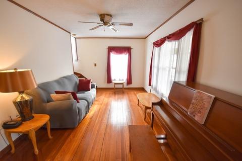 115 Edendale St, Springfield, MA 01104 photo 12
