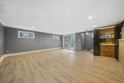 93 Forest Rd, Stoughton, MA 02072 photo 12