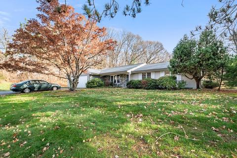 4 Huron Dr, Framingham, MA 01701 photo 3