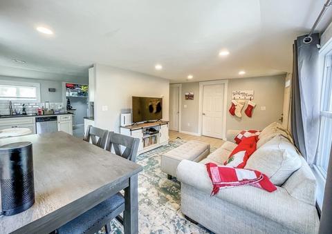 7 Indian Neck Rd, Wareham, MA 02571 photo 9