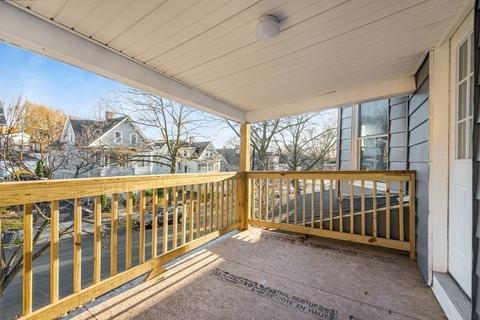 92 Acushnet Ave, Springfield, MA 01105 photo 29