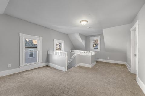 92 Acushnet Ave, Springfield, MA 01105 photo 20