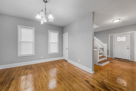 92 Acushnet Ave, Springfield, MA 01105 photo 9