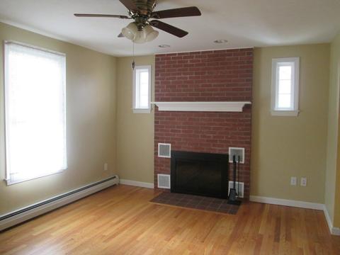 44 Mccarthy Ave, Chicopee, MA 01020 photo 6